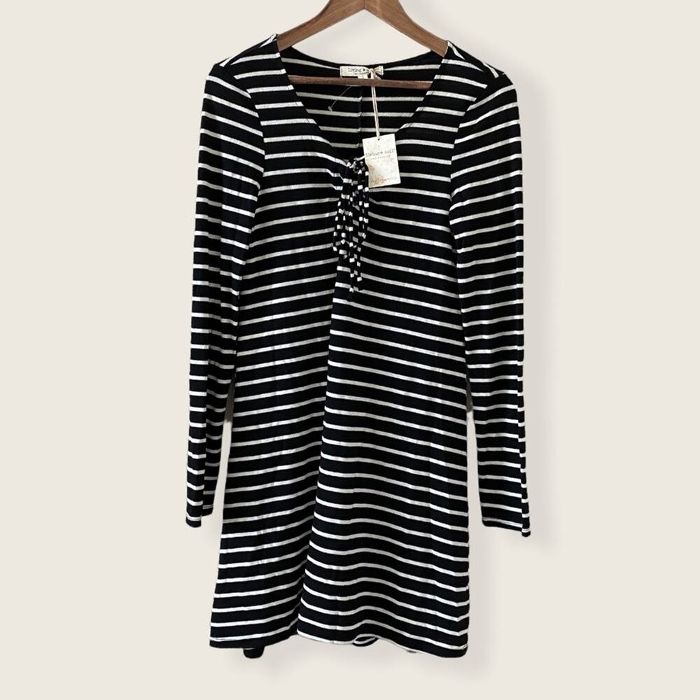 NEW LIVING DOLL Long Sleeve Dress Striped Casual V Neck Size Small
